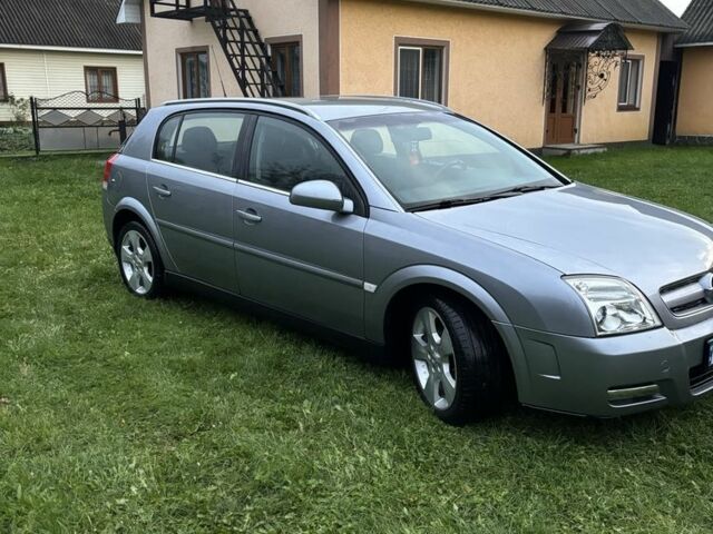 Серый Опель Сигнум, объемом двигателя 1.8 л и пробегом 200 тыс. км за 5000 $, фото 1 на Automoto.ua