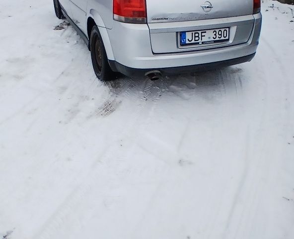 Сірий Опель Сігнум, об'ємом двигуна 2 л та пробігом 377 тис. км за 2000 $, фото 4 на Automoto.ua