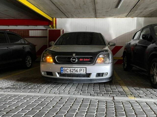 Серый Опель Сигнум, объемом двигателя 2.2 л и пробегом 1000 тыс. км за 2400 $, фото 5 на Automoto.ua