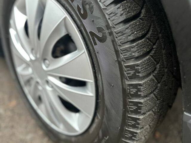 Серый Опель Сигнум, объемом двигателя 2.2 л и пробегом 360 тыс. км за 3750 $, фото 4 на Automoto.ua