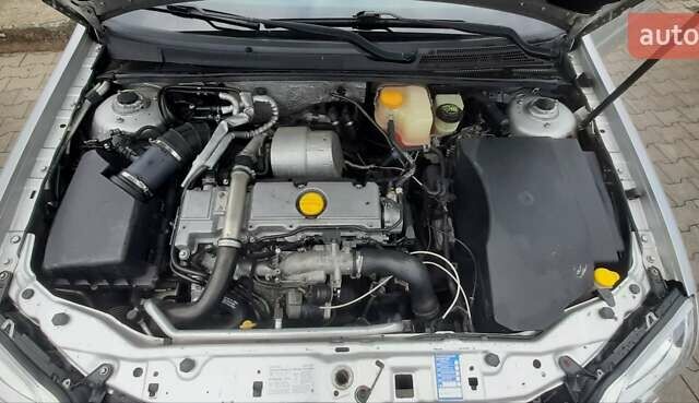 Сірий Опель Сігнум, об'ємом двигуна 2.2 л та пробігом 330 тис. км за 3600 $, фото 13 на Automoto.ua