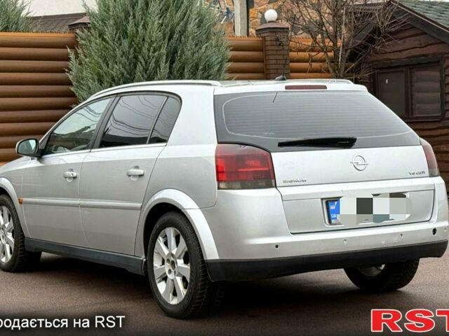 Серый Опель Сигнум, объемом двигателя 3 л и пробегом 390 тыс. км за 4000 $, фото 2 на Automoto.ua