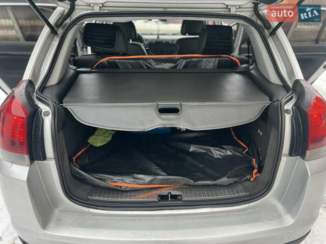 Сірий Опель Сігнум, об'ємом двигуна 2.17 л та пробігом 362 тис. км за 3450 $, фото 16 на Automoto.ua