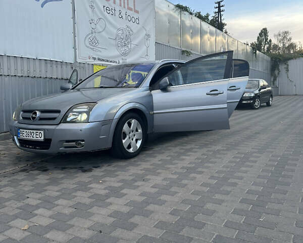 Серый Опель Сигнум, объемом двигателя 2.2 л и пробегом 342 тыс. км за 3500 $, фото 2 на Automoto.ua