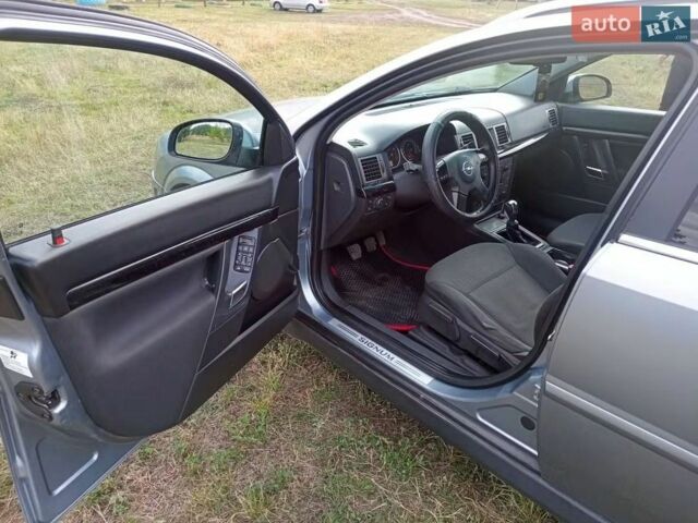 Сірий Опель Сігнум, об'ємом двигуна 2.2 л та пробігом 404 тис. км за 3900 $, фото 5 на Automoto.ua