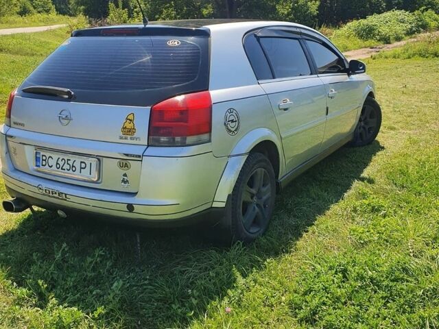 Сірий Опель Сігнум, об'ємом двигуна 2.2 л та пробігом 390 тис. км за 2800 $, фото 5 на Automoto.ua
