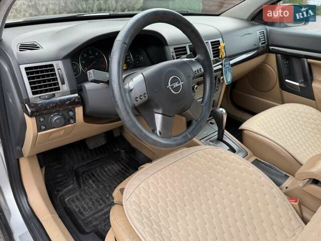 Сірий Опель Сігнум, об'ємом двигуна 2.96 л та пробігом 329 тис. км за 3300 $, фото 34 на Automoto.ua