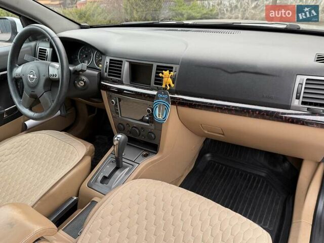 Сірий Опель Сігнум, об'ємом двигуна 2.96 л та пробігом 329 тис. км за 3300 $, фото 46 на Automoto.ua