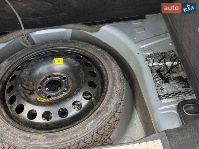 Сірий Опель Сігнум, об'ємом двигуна 2.2 л та пробігом 307 тис. км за 3300 $, фото 10 на Automoto.ua