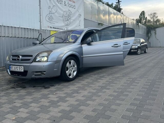 Сірий Опель Сігнум, об'ємом двигуна 2.2 л та пробігом 342 тис. км за 4107 $, фото 1 на Automoto.ua