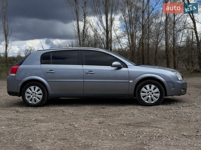 Сірий Опель Сігнум, об'ємом двигуна 2.2 л та пробігом 307 тис. км за 3300 $, фото 5 на Automoto.ua