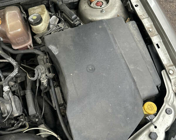 Серый Опель Сигнум, объемом двигателя 2.17 л и пробегом 360 тыс. км за 4250 $, фото 18 на Automoto.ua