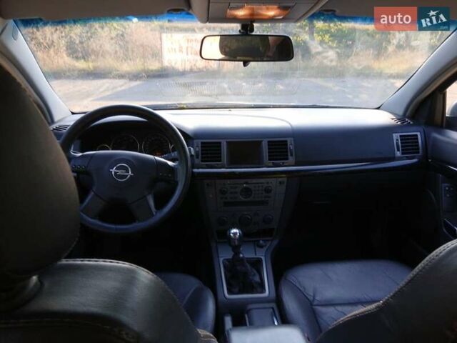 Сірий Опель Сігнум, об'ємом двигуна 2.17 л та пробігом 298 тис. км за 3999 $, фото 27 на Automoto.ua