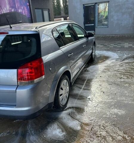 Серый Опель Сигнум, объемом двигателя 1.8 л и пробегом 202 тыс. км за 3450 $, фото 4 на Automoto.ua