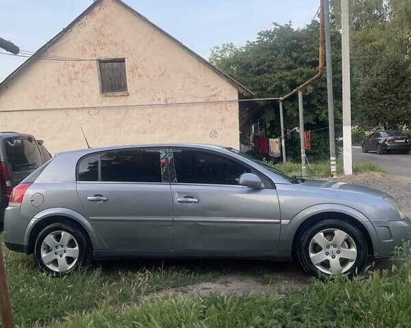 Серый Опель Сигнум, объемом двигателя 2.2 л и пробегом 380 тыс. км за 3700 $, фото 6 на Automoto.ua