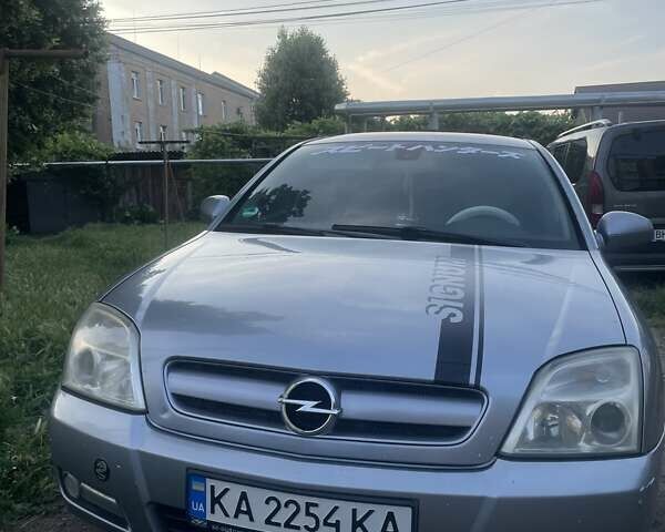 Серый Опель Сигнум, объемом двигателя 2.2 л и пробегом 380 тыс. км за 3700 $, фото 3 на Automoto.ua