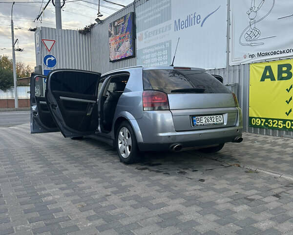 Серый Опель Сигнум, объемом двигателя 2.2 л и пробегом 342 тыс. км за 3500 $, фото 3 на Automoto.ua