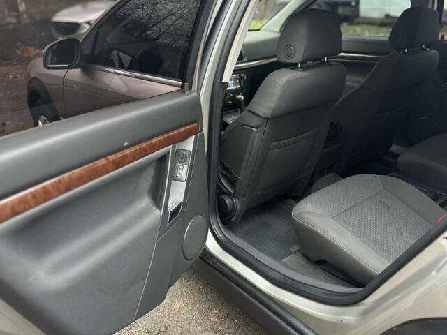 Серый Опель Сигнум, объемом двигателя 2.2 л и пробегом 360 тыс. км за 4250 $, фото 5 на Automoto.ua