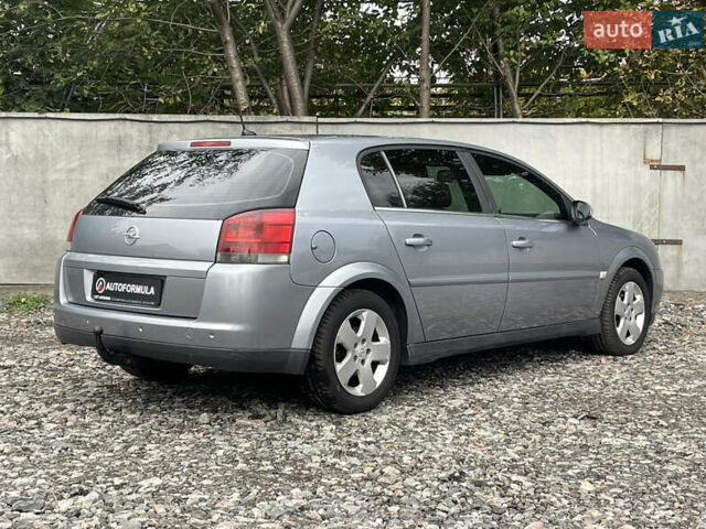 Серый Опель Сигнум, объемом двигателя 2.17 л и пробегом 294 тыс. км за 3790 $, фото 10 на Automoto.ua