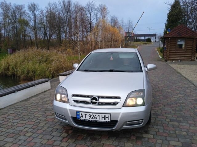 Серый Опель Сигнум, объемом двигателя 1.9 л и пробегом 264 тыс. км за 3650 $, фото 7 на Automoto.ua