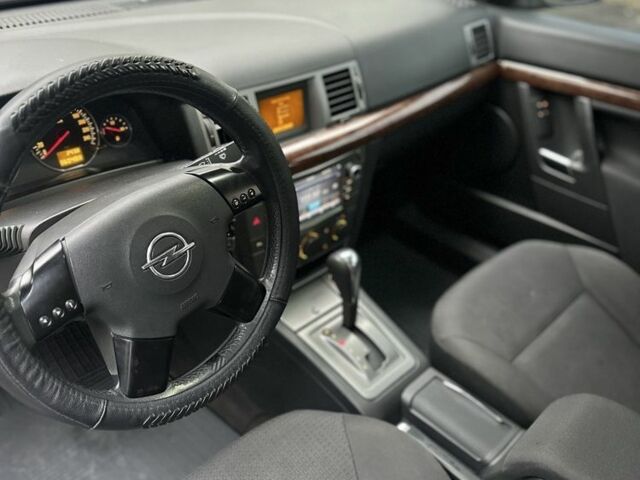 Сірий Опель Сігнум, об'ємом двигуна 2.2 л та пробігом 360 тис. км за 3750 $, фото 10 на Automoto.ua