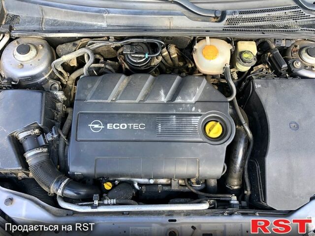 Серый Опель Сигнум, объемом двигателя 1.9 л и пробегом 385 тыс. км за 3400 $, фото 4 на Automoto.ua