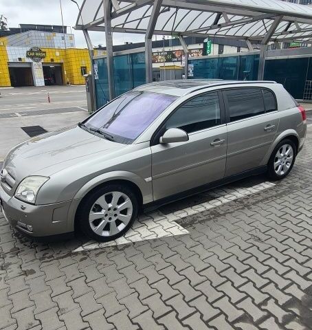 Серый Опель Сигнум, объемом двигателя 2.2 л и пробегом 156 тыс. км за 4500 $, фото 3 на Automoto.ua