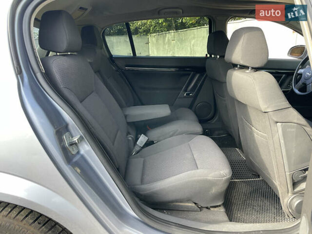 Серый Опель Сигнум, объемом двигателя 2.17 л и пробегом 294 тыс. км за 3790 $, фото 13 на Automoto.ua