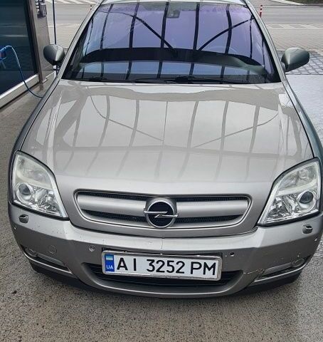 Серый Опель Сигнум, объемом двигателя 2.2 л и пробегом 156 тыс. км за 4500 $, фото 7 на Automoto.ua