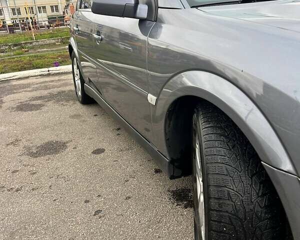 Серый Опель Сигнум, объемом двигателя 2.2 л и пробегом 126 тыс. км за 5000 $, фото 6 на Automoto.ua