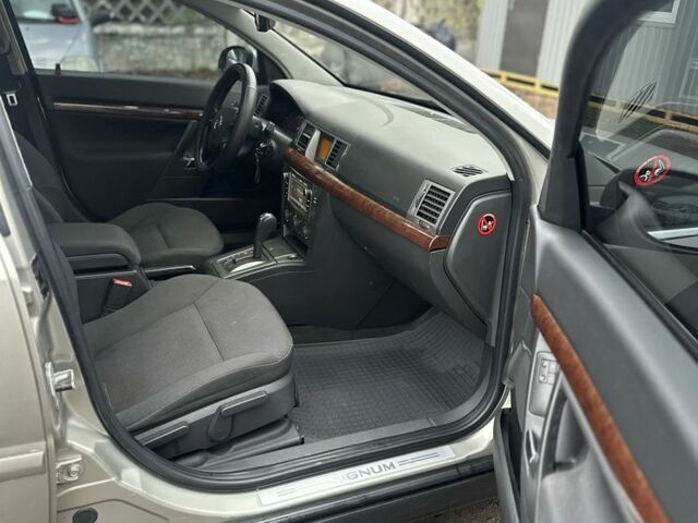 Сірий Опель Сігнум, об'ємом двигуна 2.2 л та пробігом 360 тис. км за 3750 $, фото 14 на Automoto.ua