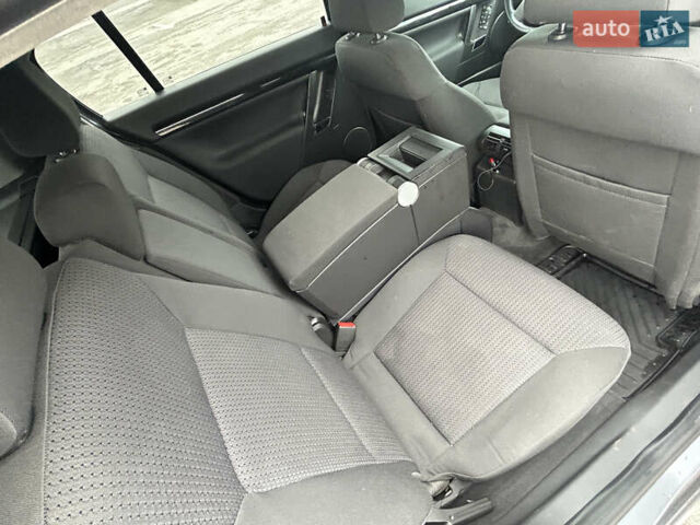 Сірий Опель Сігнум, об'ємом двигуна 2.2 л та пробігом 125 тис. км за 5200 $, фото 11 на Automoto.ua