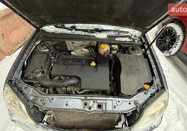 Серый Опель Сигнум, объемом двигателя 2.2 л и пробегом 126 тыс. км за 5000 $, фото 13 на Automoto.ua