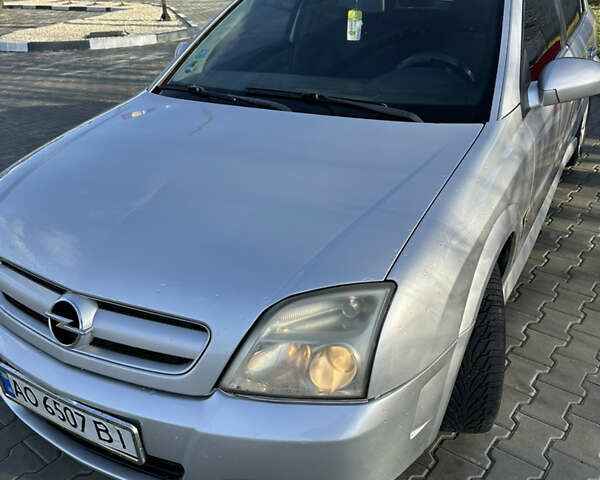 Серый Опель Сигнум, объемом двигателя 2.17 л и пробегом 330 тыс. км за 2500 $, фото 5 на Automoto.ua