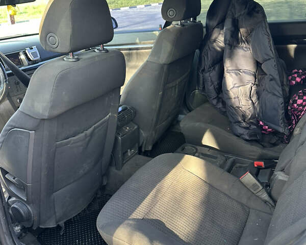 Серый Опель Сигнум, объемом двигателя 2.17 л и пробегом 330 тыс. км за 2500 $, фото 16 на Automoto.ua