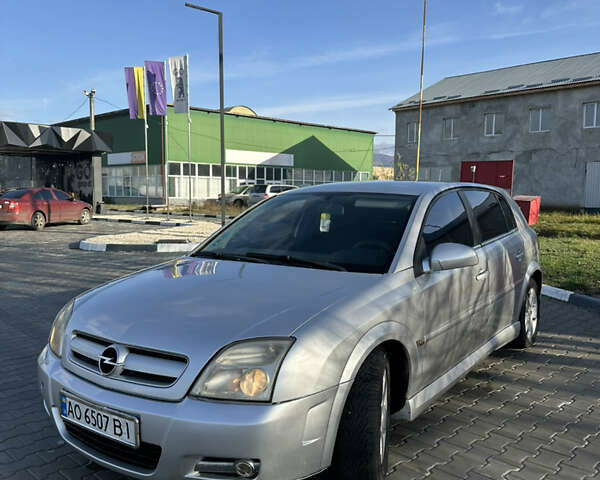 Серый Опель Сигнум, объемом двигателя 2.17 л и пробегом 330 тыс. км за 2500 $, фото 2 на Automoto.ua
