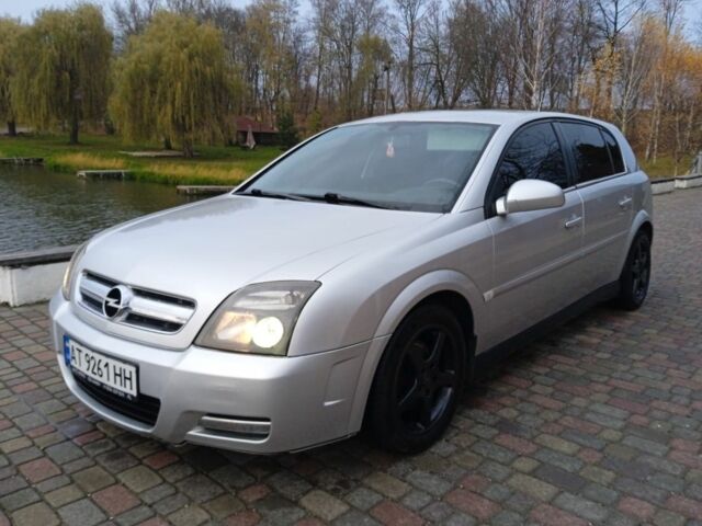 Серый Опель Сигнум, объемом двигателя 1.9 л и пробегом 264 тыс. км за 3650 $, фото 4 на Automoto.ua