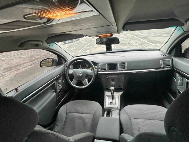 Сірий Опель Сігнум, об'ємом двигуна 2.2 л та пробігом 126 тис. км за 4699 $, фото 2 на Automoto.ua