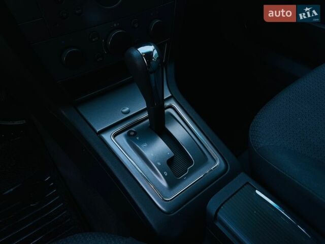 Сірий Опель Сігнум, об'ємом двигуна 2.2 л та пробігом 127 тис. км за 4900 $, фото 24 на Automoto.ua