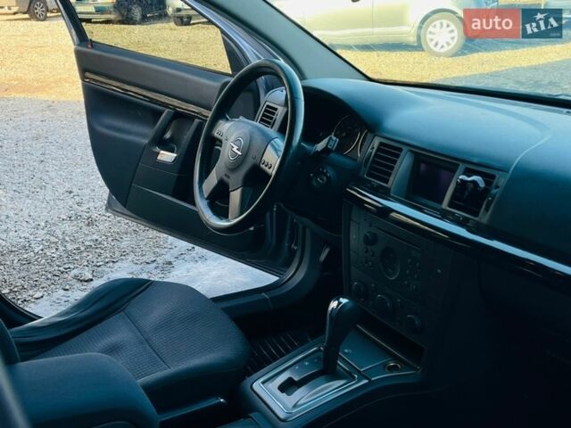 Сірий Опель Сігнум, об'ємом двигуна 2.2 л та пробігом 127 тис. км за 4900 $, фото 19 на Automoto.ua