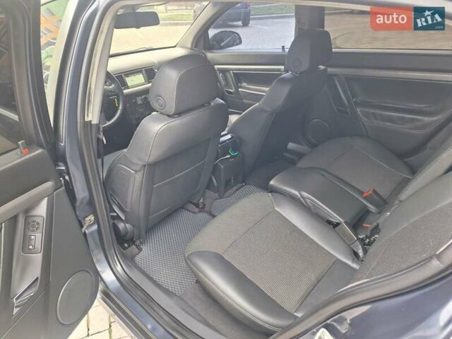 Серый Опель Сигнум, объемом двигателя 1.9 л и пробегом 274 тыс. км за 5450 $, фото 33 на Automoto.ua