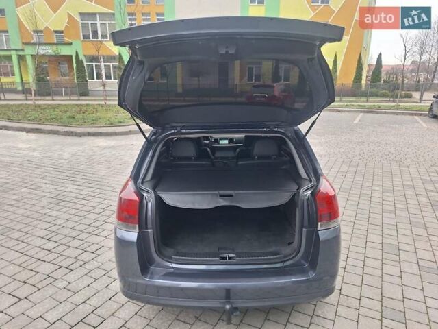 Серый Опель Сигнум, объемом двигателя 1.9 л и пробегом 274 тыс. км за 5450 $, фото 17 на Automoto.ua