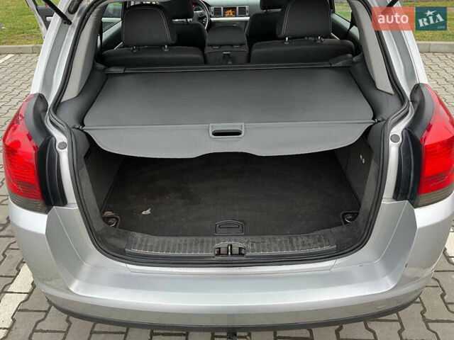 Серый Опель Сигнум, объемом двигателя 1.91 л и пробегом 318 тыс. км за 4500 $, фото 13 на Automoto.ua