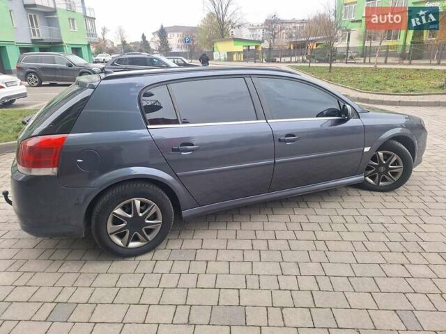 Серый Опель Сигнум, объемом двигателя 1.9 л и пробегом 274 тыс. км за 5450 $, фото 5 на Automoto.ua