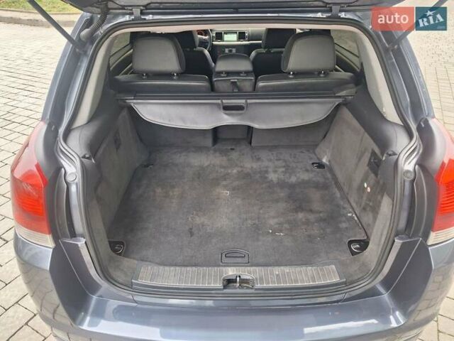 Серый Опель Сигнум, объемом двигателя 1.9 л и пробегом 274 тыс. км за 5450 $, фото 27 на Automoto.ua