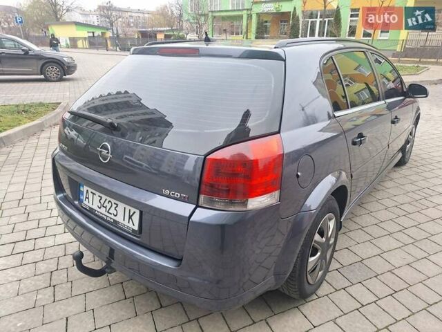 Серый Опель Сигнум, объемом двигателя 1.9 л и пробегом 274 тыс. км за 5450 $, фото 35 на Automoto.ua