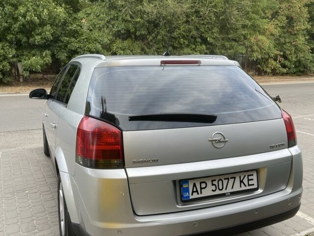 Серый Опель Сигнум, объемом двигателя 1.9 л и пробегом 319 тыс. км за 5000 $, фото 4 на Automoto.ua