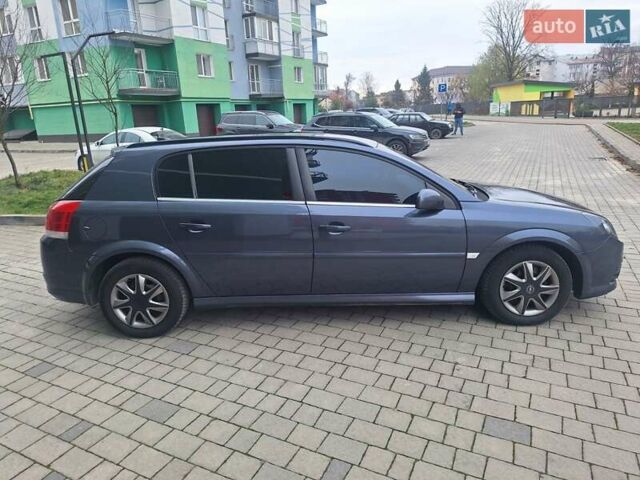 Серый Опель Сигнум, объемом двигателя 1.9 л и пробегом 274 тыс. км за 5450 $, фото 41 на Automoto.ua