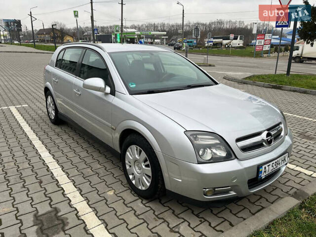 Серый Опель Сигнум, объемом двигателя 1.91 л и пробегом 318 тыс. км за 4500 $, фото 2 на Automoto.ua
