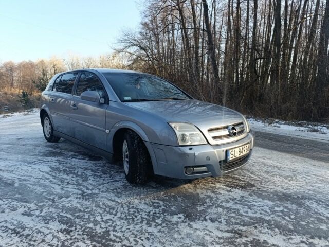 Серый Опель Сигнум, объемом двигателя 1.9 л и пробегом 333 тыс. км за 2350 $, фото 1 на Automoto.ua